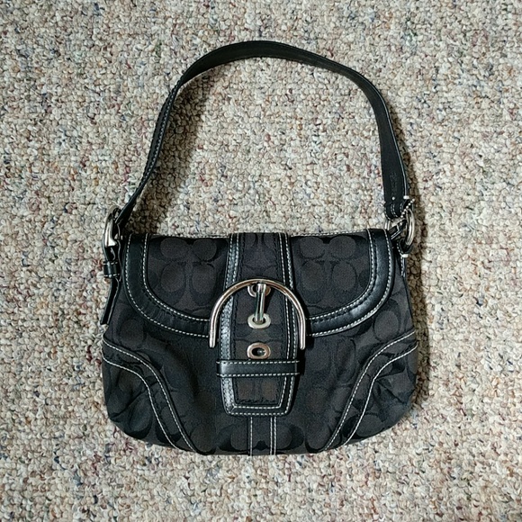 Coach Handbags - ⭐⬇️ Price Unless Bundled-Black Coach Purse⭐